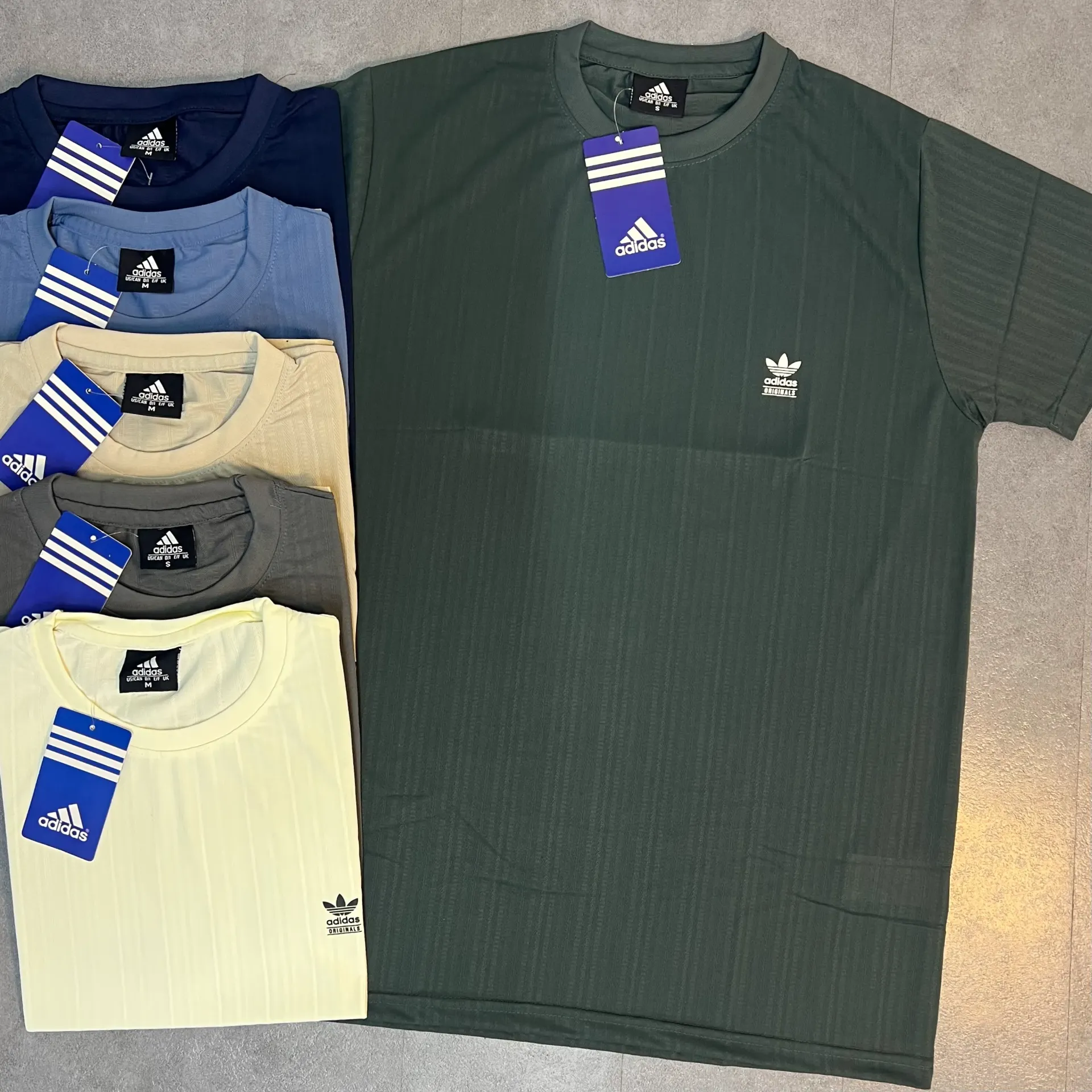 (DOCENA) FRANELA DEPORTIVA STREETWEAR (ADIDAS) - 638ADI
