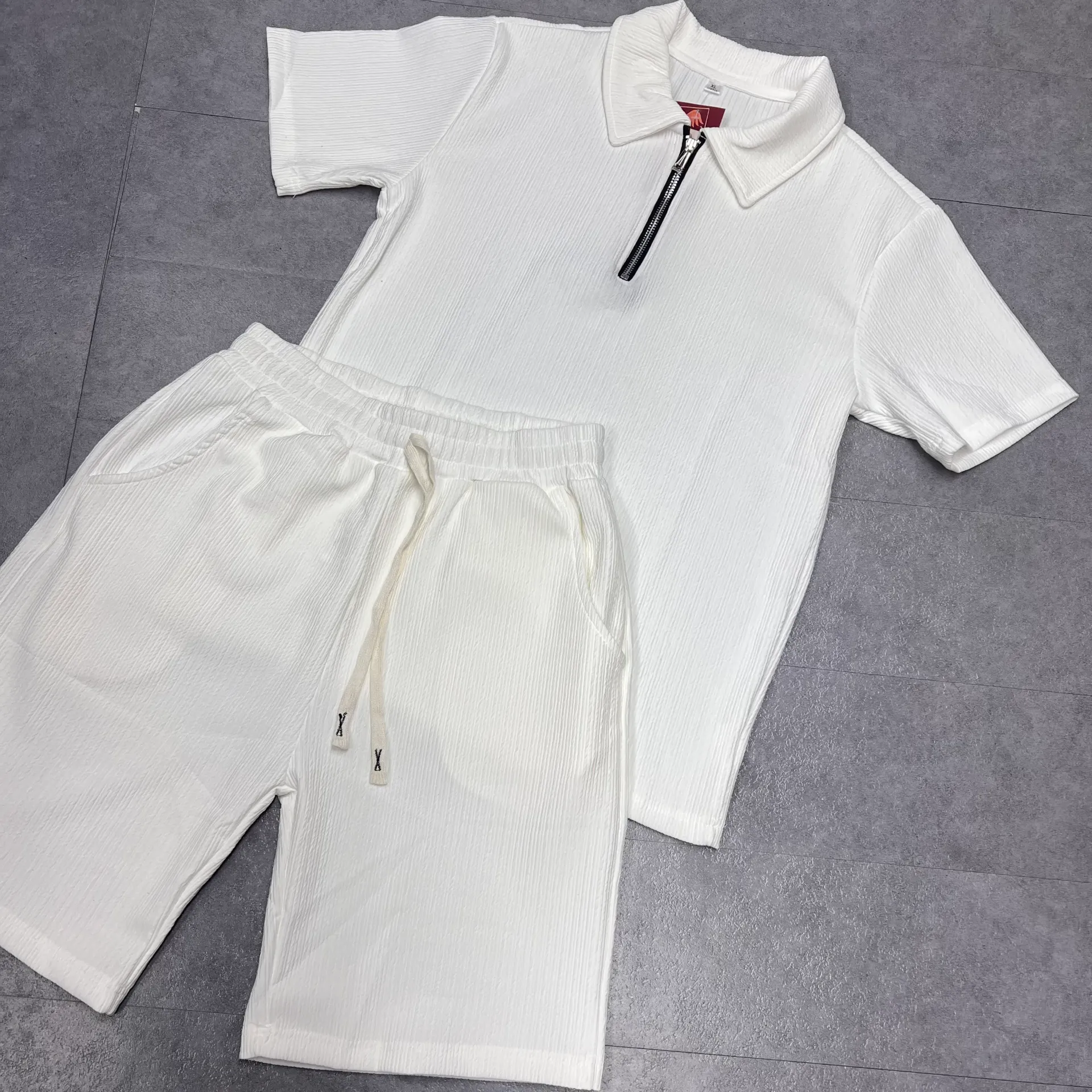 (DOCENA) CONJUNTO OLD MONEY - T32